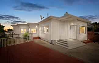 63A Clifford Road, Johnsonville