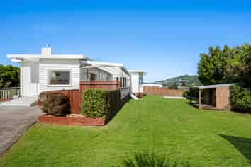63A Clifford Road, Johnsonville