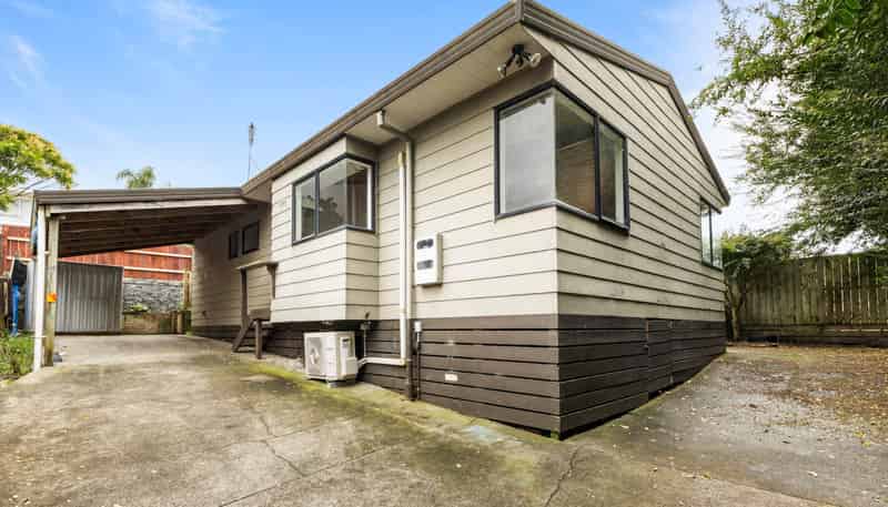 2/16 Boundary Road, Papakura