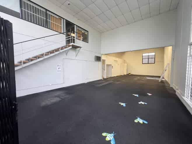 Constellation Drive Cracker – 282sqm