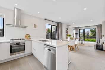 62 Nugget Avenue, Hobsonville