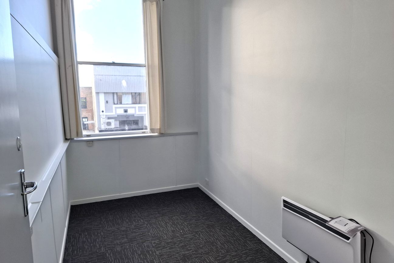 Beautiful Small Office - 9.0 m² - Vedere 3