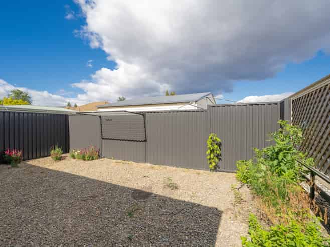 1 and 2/12 Bantry Street, Alexandra