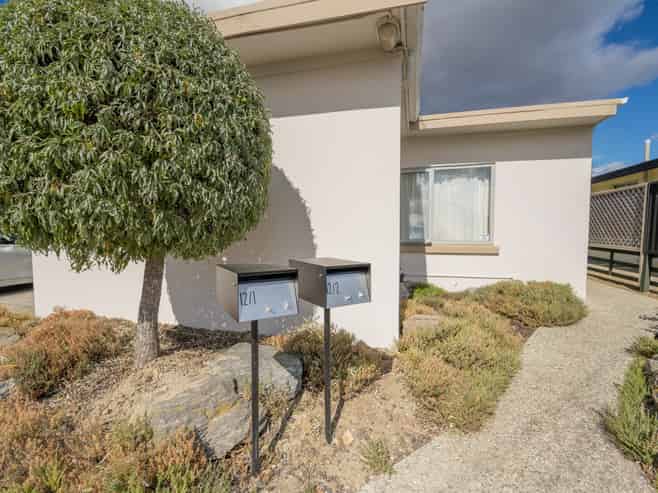 1 and 2/12 Bantry Street, Alexandra