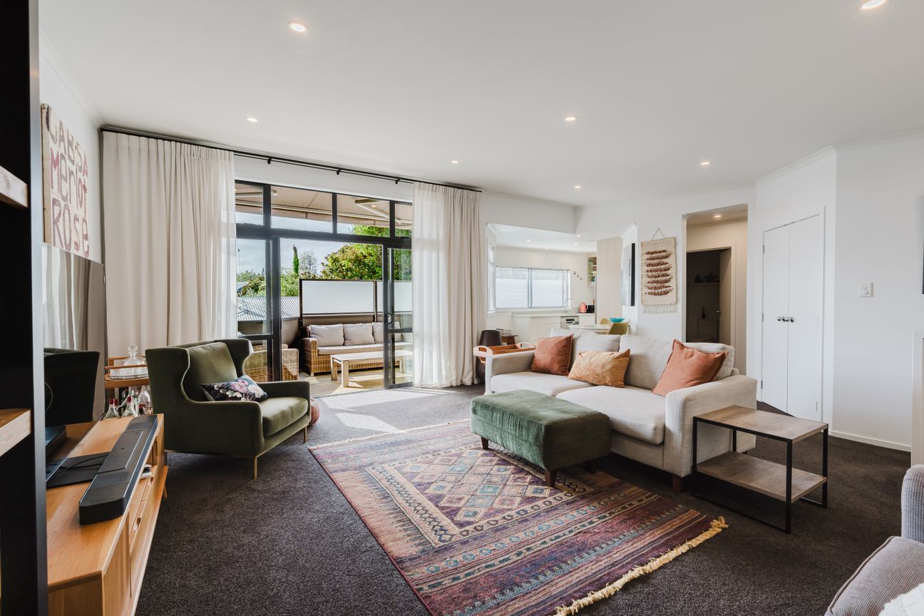 Exceptional Central City Living - Vaade 2