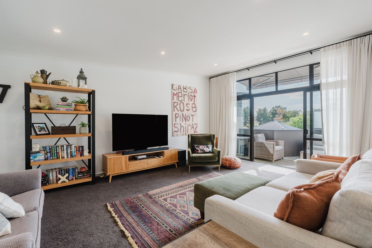 Exceptional Central City Living - Vaade 5
