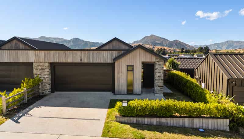 36 Mount Nicholas Avenue, Wanaka