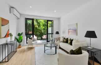 18/17 Lyon Avenue, Mount Albert