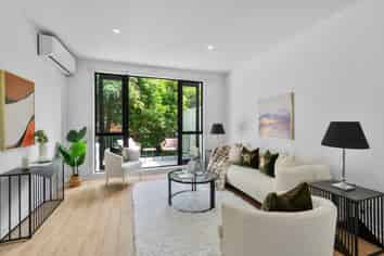 18/17 Lyon Avenue, Mount Albert