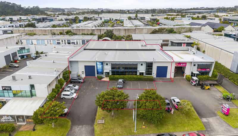 B and D/13 Douglas Alexander Parade, Albany