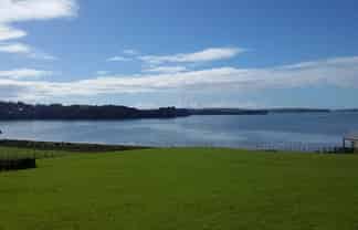 1 Takahuri Place, Okura Bush