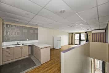 Work/live opportunity – ultimate flexible space