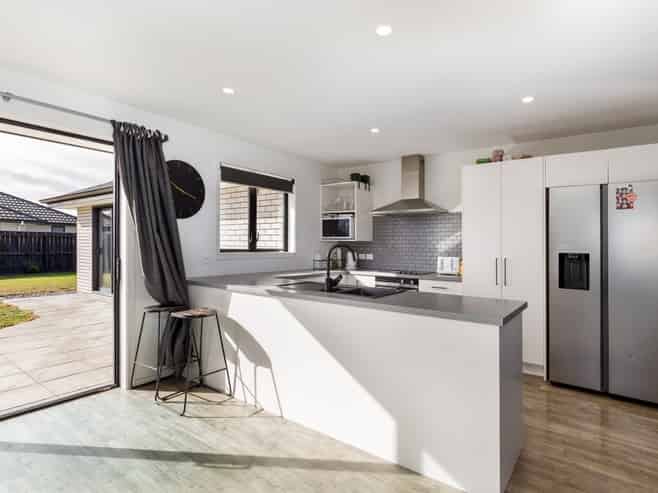 33 Harvard Road, Burleigh