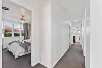 21 Hadfield Crescent, College Estate