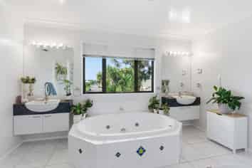 36 Shannon Place, Belfast