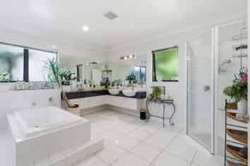 36 Shannon Place, Belfast