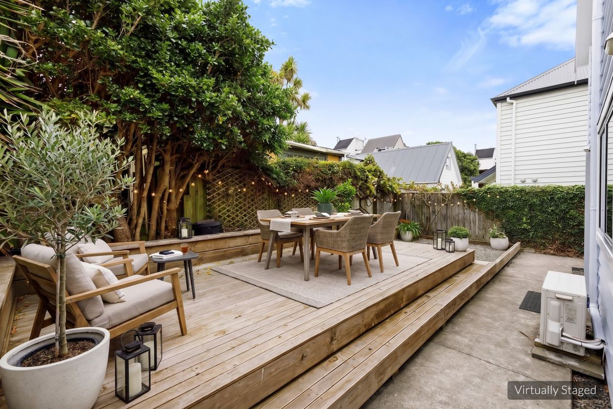Newtown Perfection – pohled 4