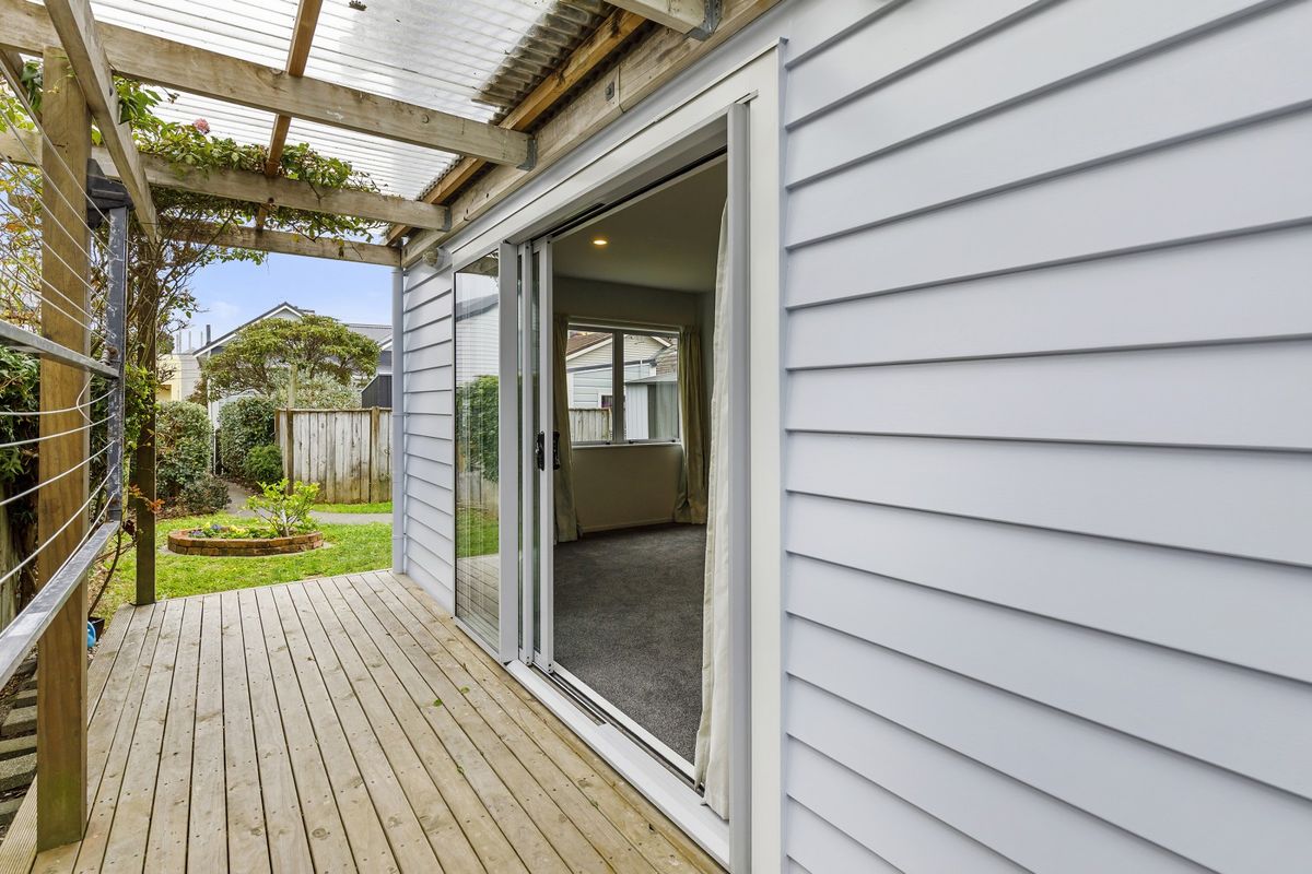Newtown Perfection – pohled 3