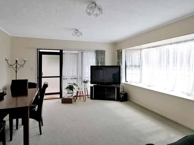 2/30 Rata Street, Naenae