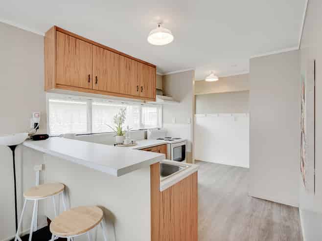 76A Kahikatea Drive, Melville