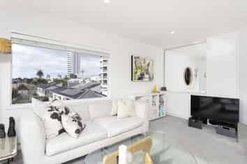 15/3 Hamilton Road, Herne Bay