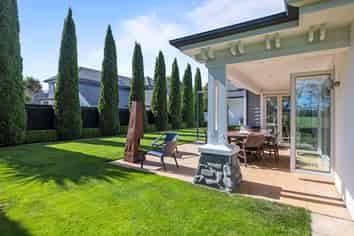 24 Providence Place, Redwood