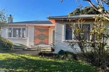 5 Repo St, Paraparaumu