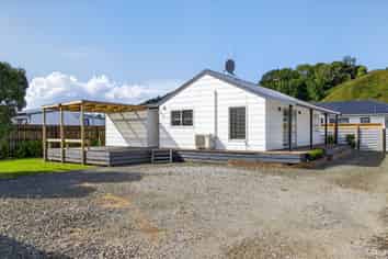 10 Hooper Street, Tamarau