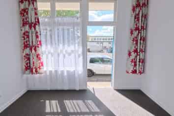 2/98 Harley Street, Solway