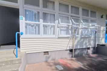 2/98 Harley Street, Solway