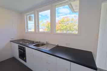 2/98 Harley Street, Solway