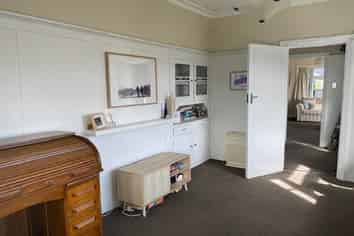 94 Mays Road, Saint Albans