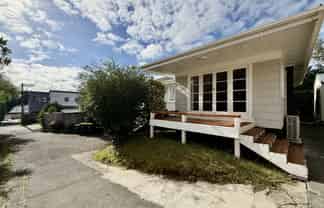 56 Christmas Road, Manurewa