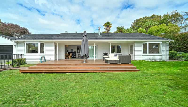 8 Keirunga Road, Havelock North