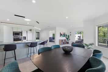 62 Rowesdale Drive, Ohauiti