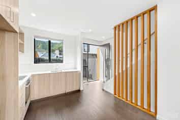 11/323 Riverside Drive, Waterloo