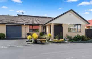 21/262 Centreway Road, Orewa