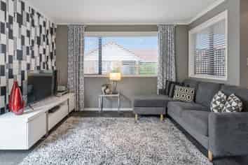 21/262 Centreway Road, Orewa