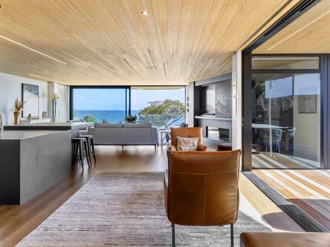 2 Pataka Road, Taupo