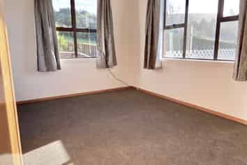 18 Balmain Street , Halfway Bush