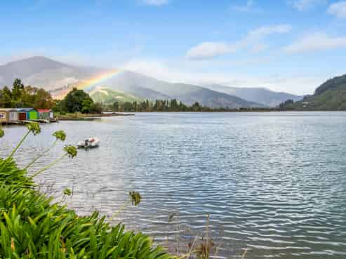 1694a Queen Charlotte Drive, Linkwater