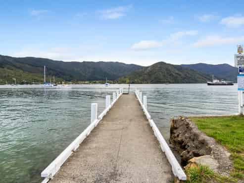 1694a Queen Charlotte Drive, Linkwater