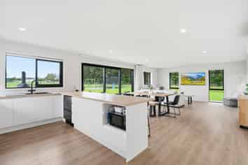 150 Fairweather Road, Myross Bush