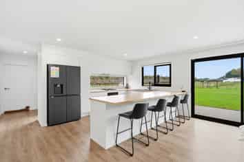 150 Fairweather Road, Myross Bush