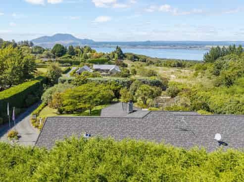 534 Gillespie Place, Acacia Bay