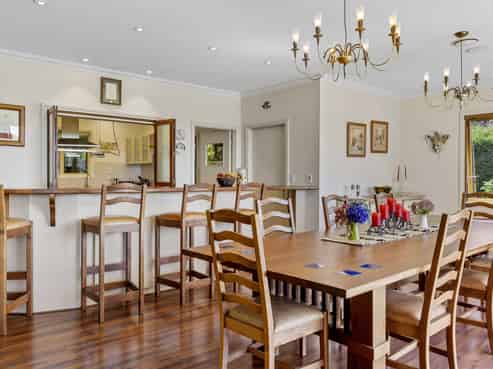 534 Gillespie Place, Acacia Bay