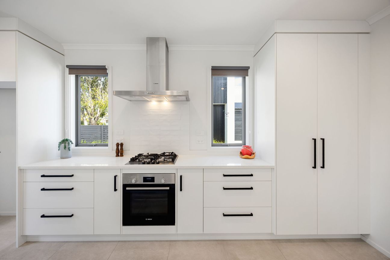 Premium Near-New Queenwood Lifestyle Townhouse - Bild 5