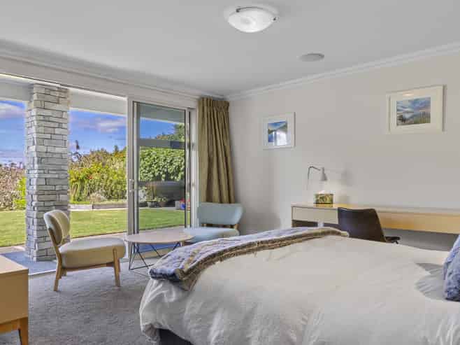 Luxury lifestyle & income potential