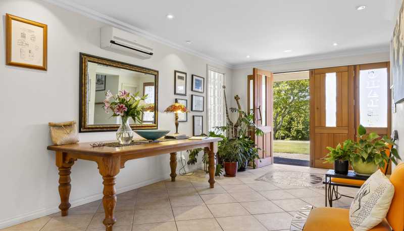 534 Gillespie Place, Acacia Bay