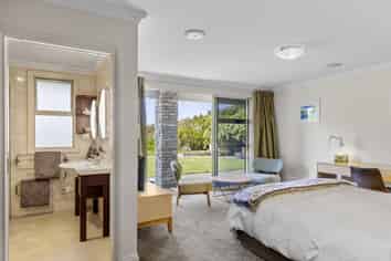 Luxury lifestyle & income potential